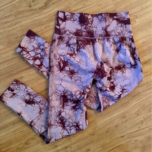 Mauve & Burgundy Leggings With Ruched Back